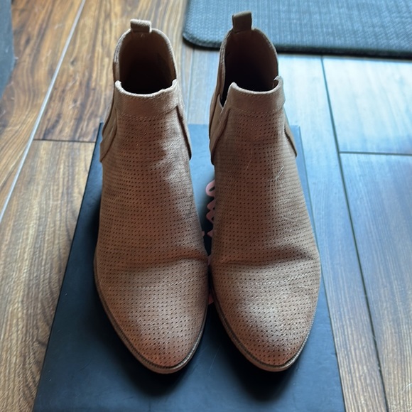 ‎Bootie - Picture 2 of 3